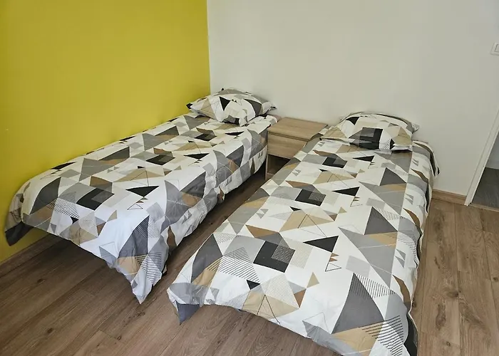 Dom wakacyjny Family Home, 3 Bedrooms And Private Pool *